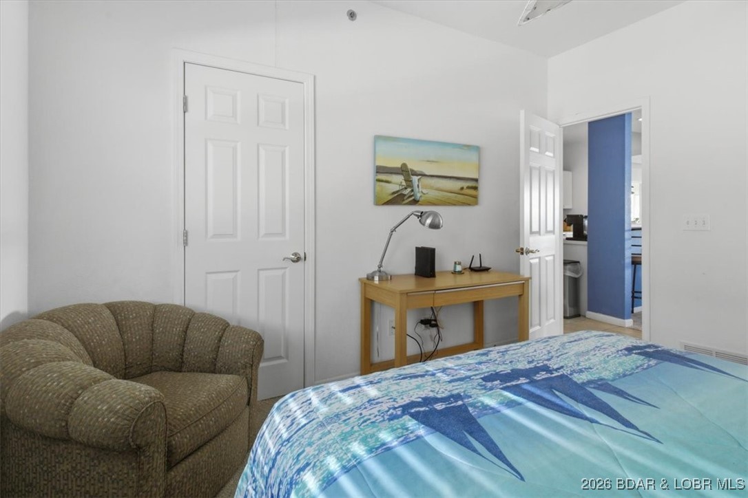 Palisades Condominium - Residential