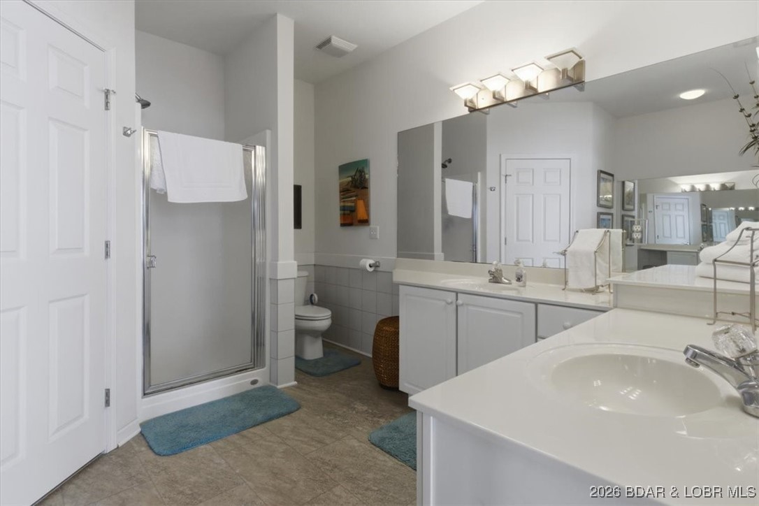 Palisades Condominium - Residential