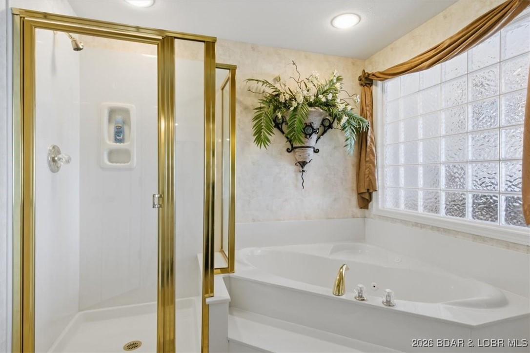 Monarch Cove Condominium - Residential