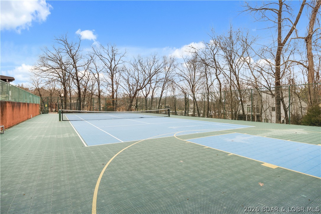 Four Seasons - Residential