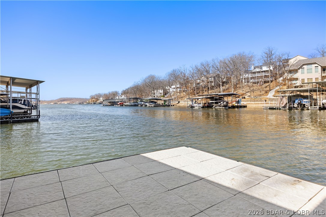 Four Seasons - Residential