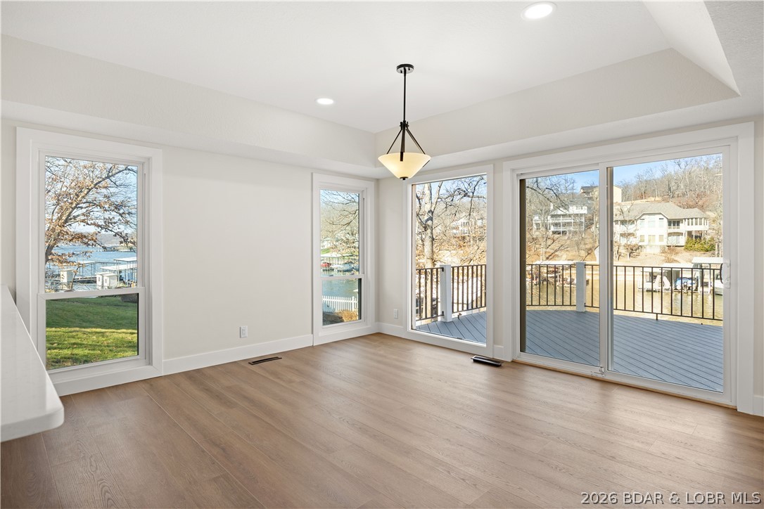 Four Seasons - Residential