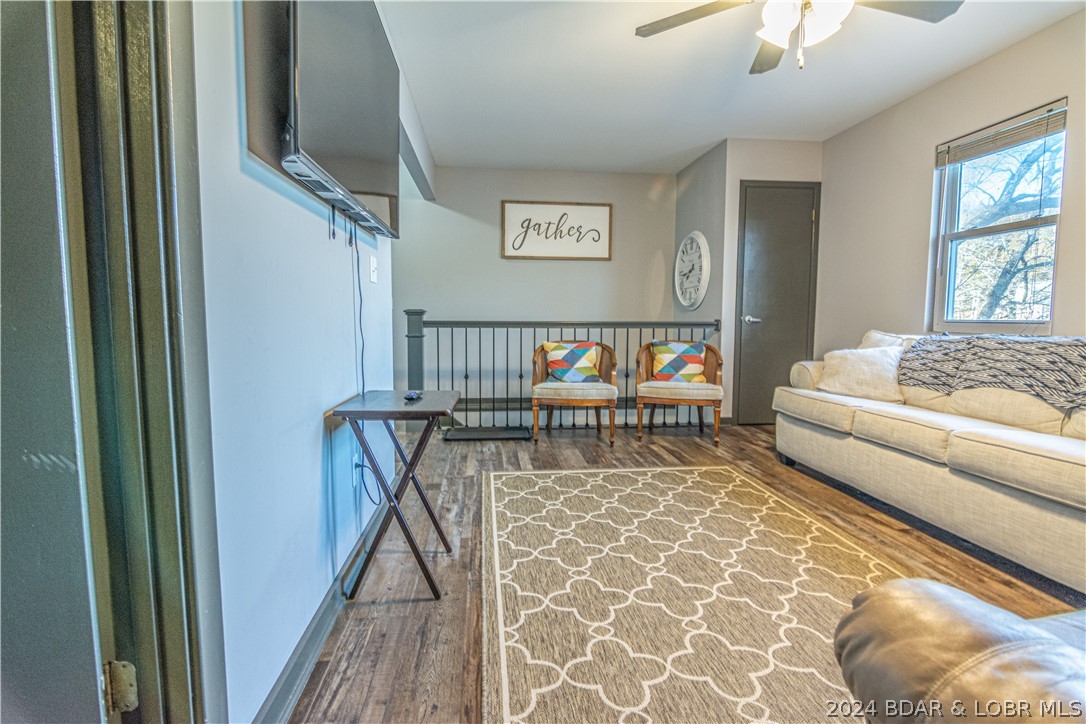 Rocky Mount, Missouri 65072, United States, 4 Bedrooms Bedrooms, ,2 BathroomsBathrooms,Residential,Contingent,57239