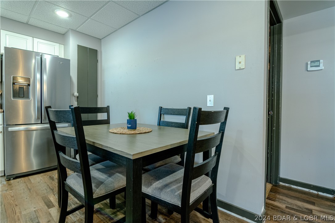 Rocky Mount, Missouri 65072, United States, 4 Bedrooms Bedrooms, ,2 BathroomsBathrooms,Residential,Contingent,57239