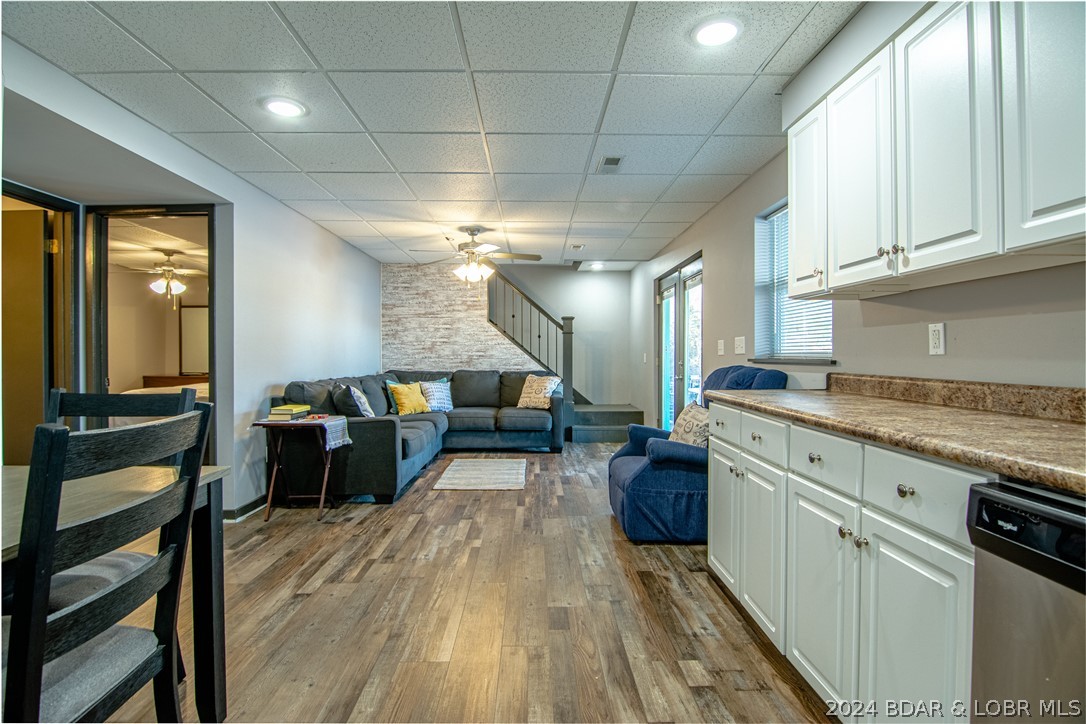 Rocky Mount, Missouri 65072, United States, 4 Bedrooms Bedrooms, ,2 BathroomsBathrooms,Residential,Contingent,57239