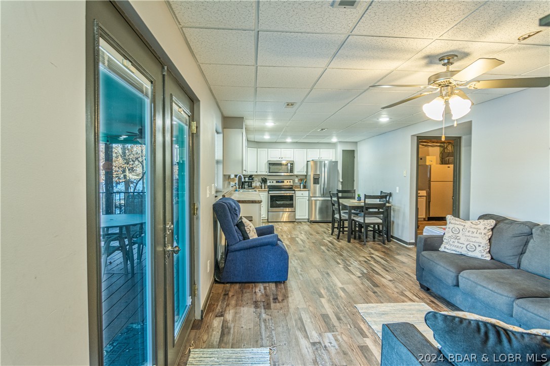 Rocky Mount, Missouri 65072, United States, 4 Bedrooms Bedrooms, ,2 BathroomsBathrooms,Residential,Contingent,57239