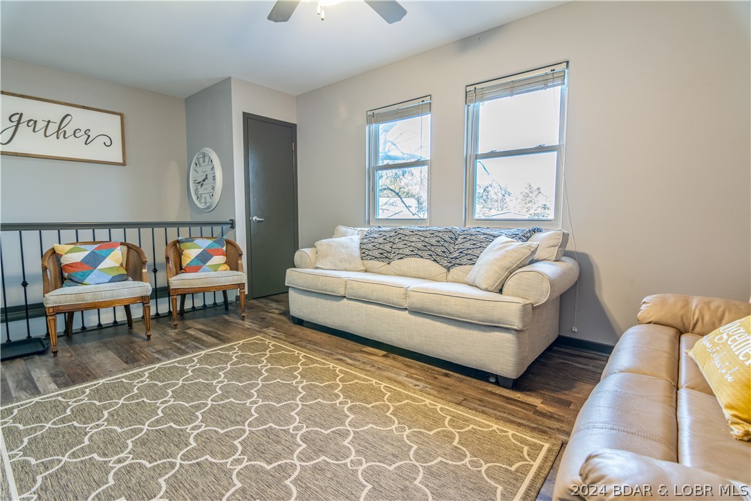 Rocky Mount, Missouri 65072, United States, 4 Bedrooms Bedrooms, ,2 BathroomsBathrooms,Residential,Contingent,57239