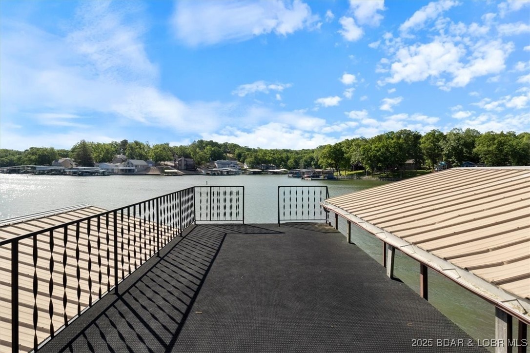 Sunrise Beach, Missouri 65079, United States, 3 Bedrooms Bedrooms, ,3 BathroomsBathrooms,Residential,Contingent,136155