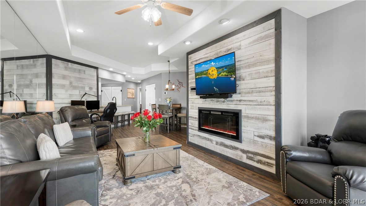 Emerald Bay Condominium - Residential