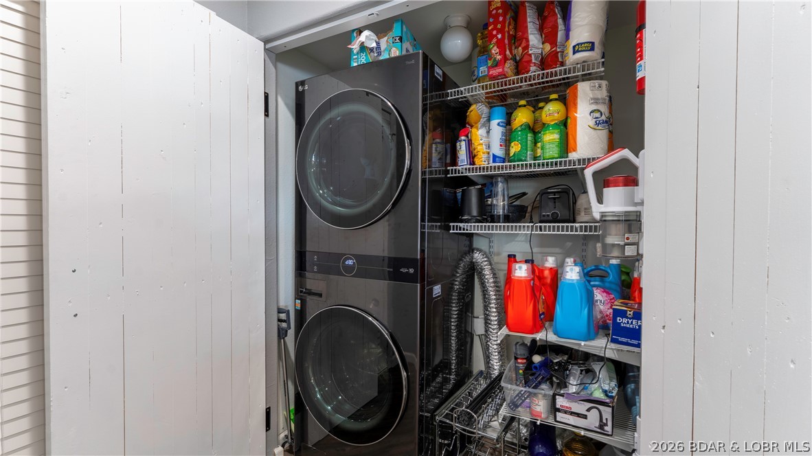 Emerald Bay Condominium - Residential