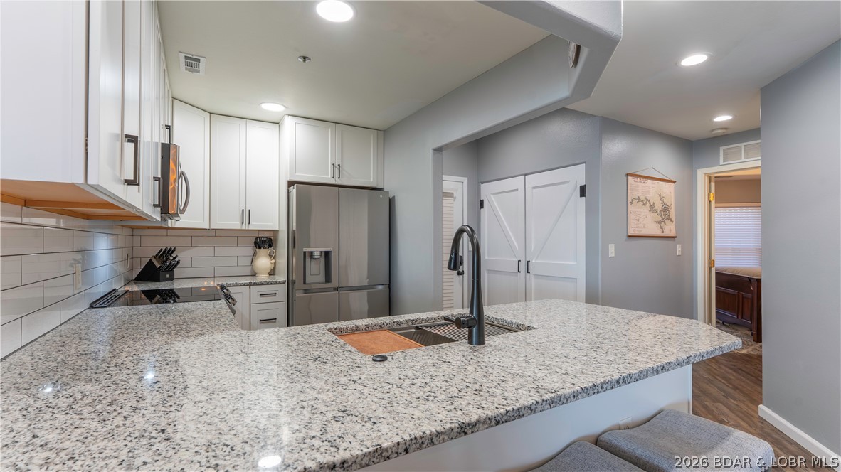 Emerald Bay Condominium - Residential