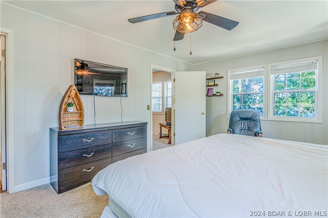 Camdenton, Missouri 65020, United States, 4 Bedrooms Bedrooms, ,3 BathroomsBathrooms,Residential,Contingent,55249