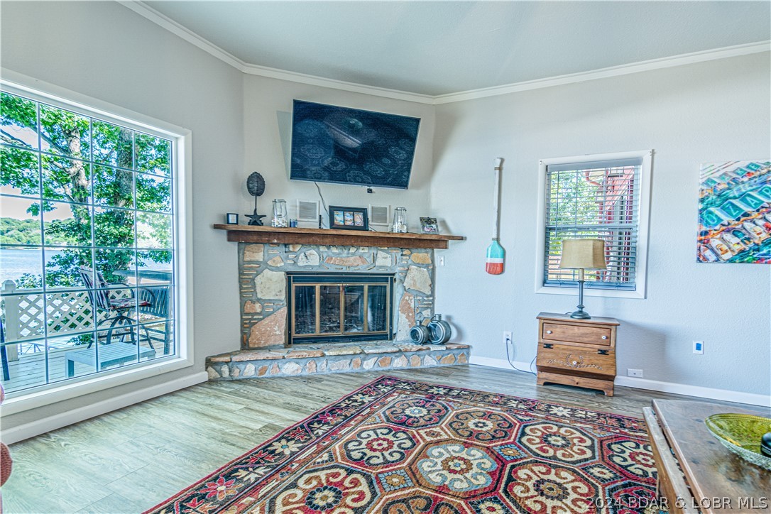 Camdenton, Missouri 65020, United States, 4 Bedrooms Bedrooms, ,3 BathroomsBathrooms,Residential,Contingent,55249