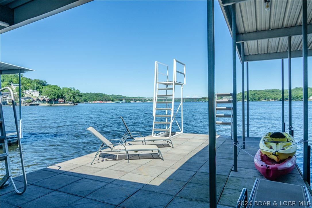 Camdenton, Missouri 65020, United States, 4 Bedrooms Bedrooms, ,3 BathroomsBathrooms,Residential,Contingent,55249