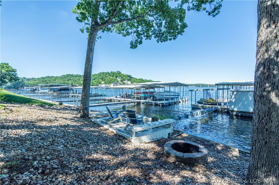 Camdenton, Missouri 65020, United States, 4 Bedrooms Bedrooms, ,3 BathroomsBathrooms,Residential,Contingent,55249