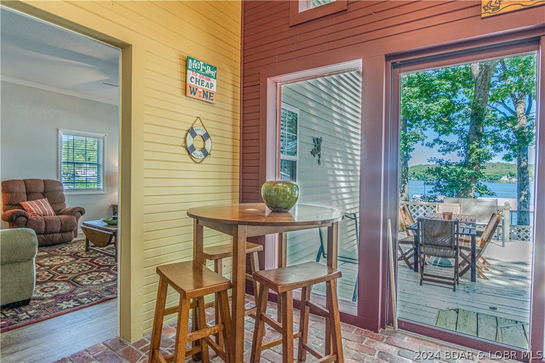 Camdenton, Missouri 65020, United States, 4 Bedrooms Bedrooms, ,3 BathroomsBathrooms,Residential,Contingent,55249