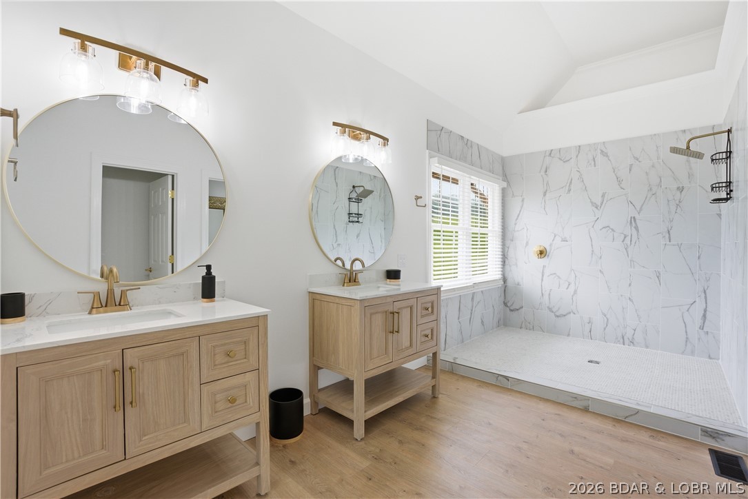 Cayman Beach - Residential