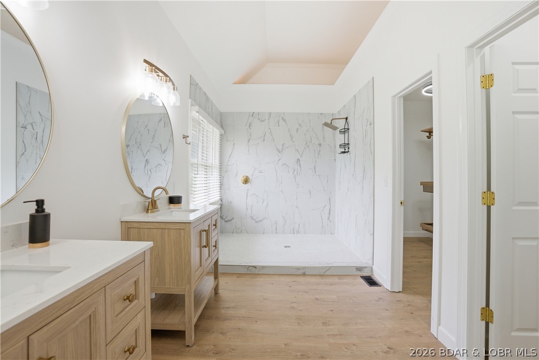 Cayman Beach - Residential