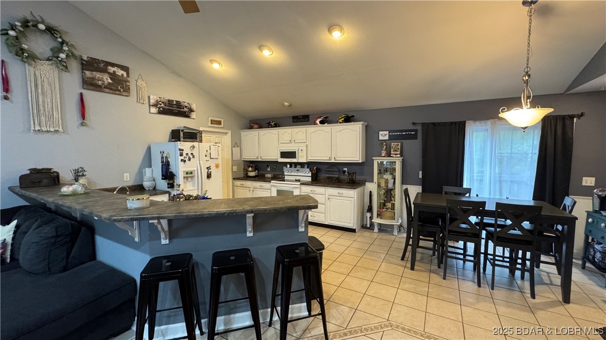 Stoney Oak Manor - Residential