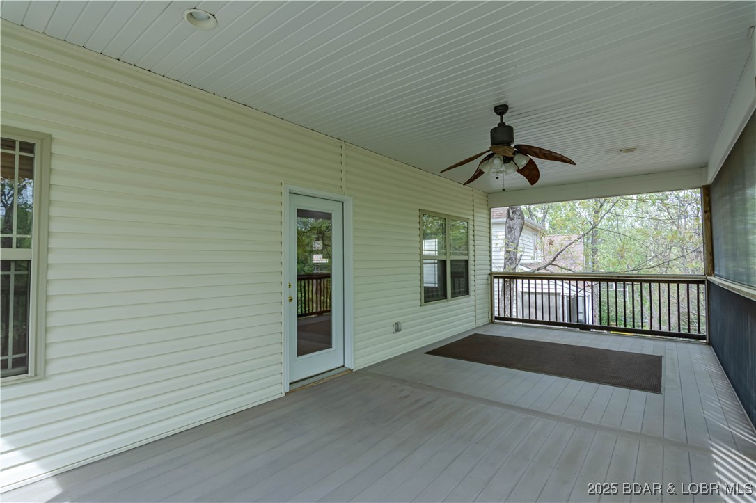 Osage Beach, Missouri 65065, United States, 5 Bedrooms Bedrooms, ,3 BathroomsBathrooms,Residential,Active,118002