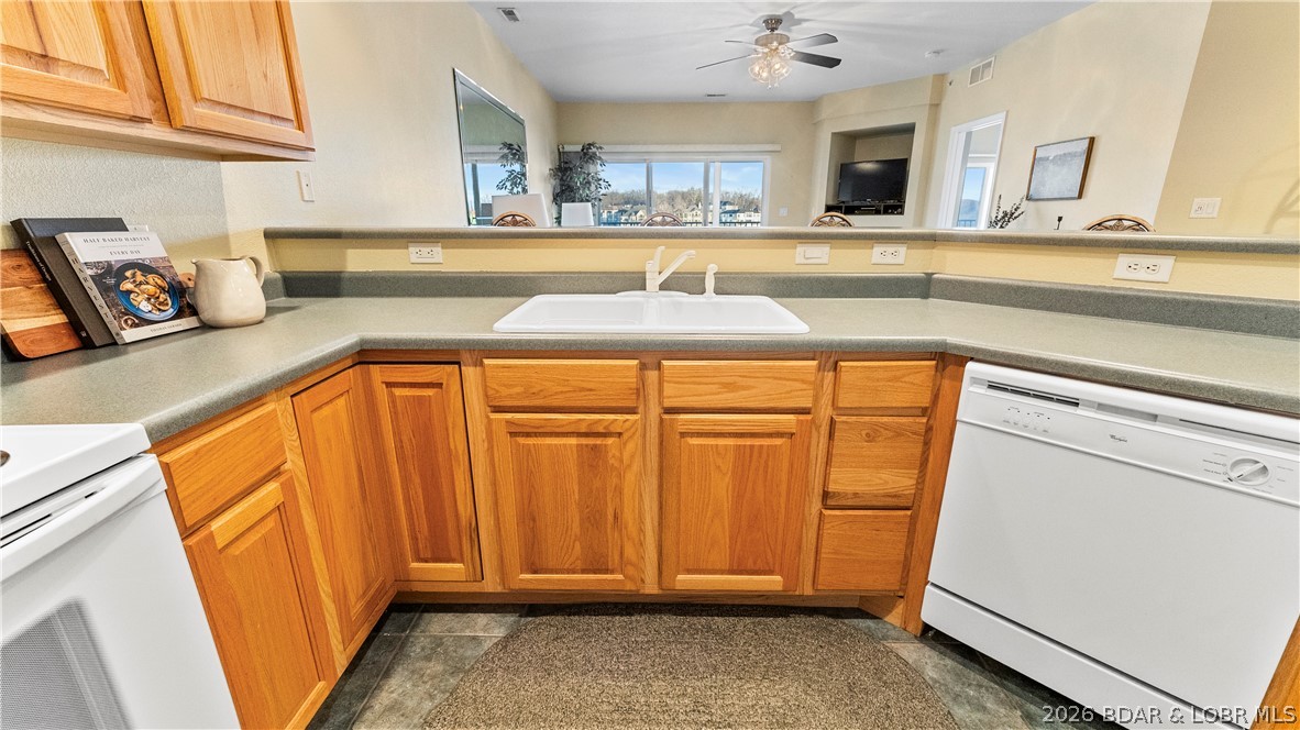 Fountainview Landing, A Condo - Residential