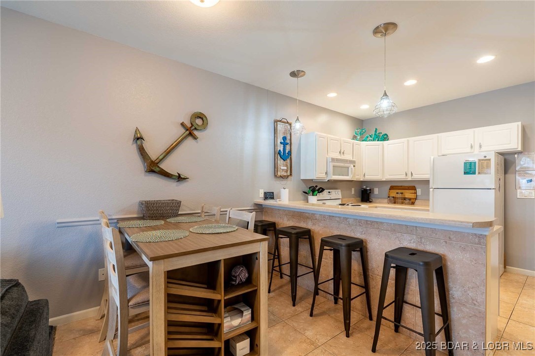 Robins at the Waters Edge Condominium - Residential