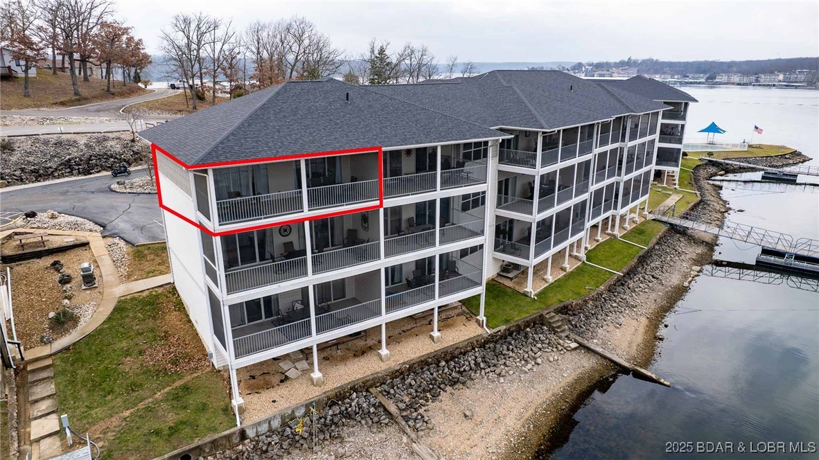 Robins at the Waters Edge Condominium - Residential