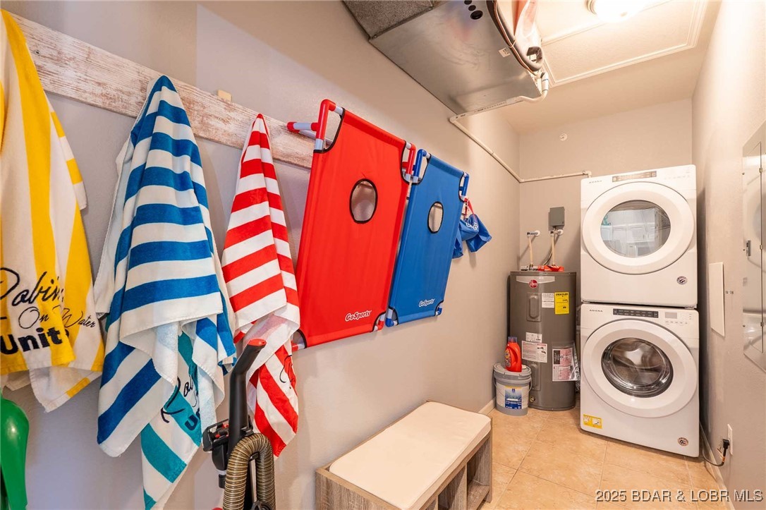 Robins at the Waters Edge Condominium - Residential