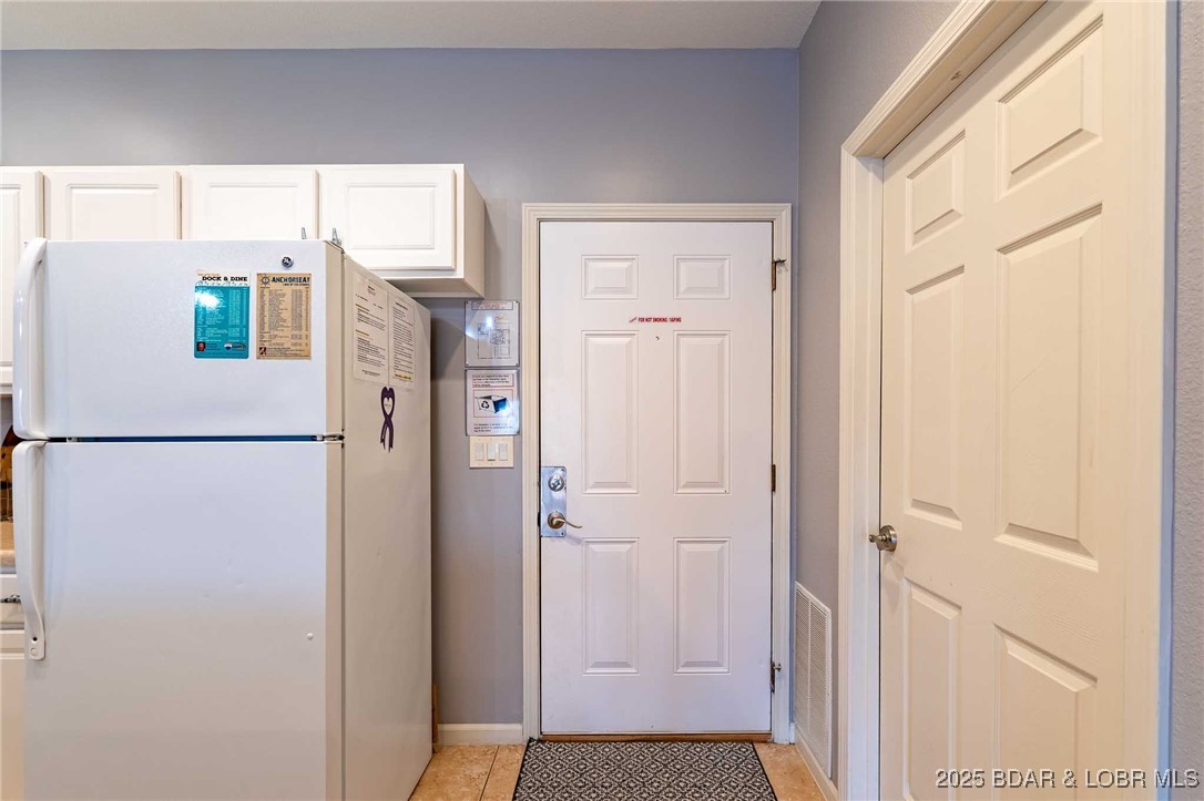 Robins at the Waters Edge Condominium - Residential