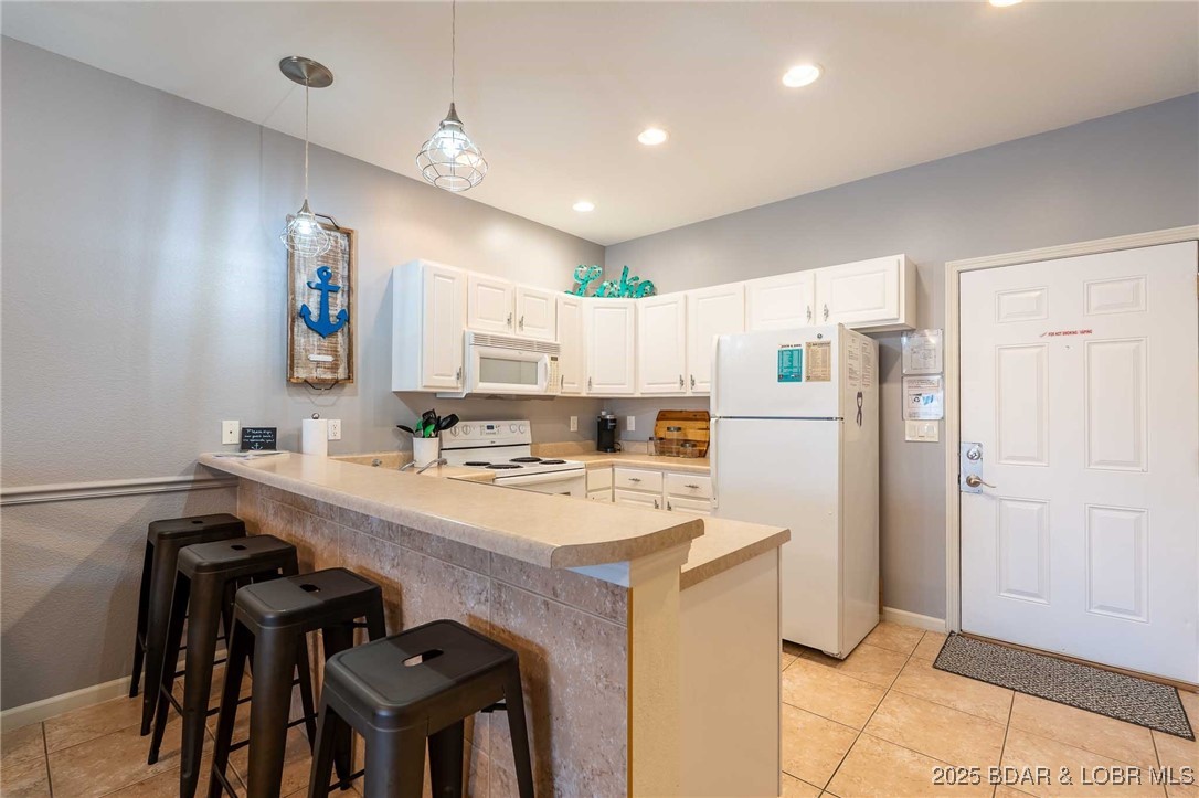 Robins at the Waters Edge Condominium - Residential