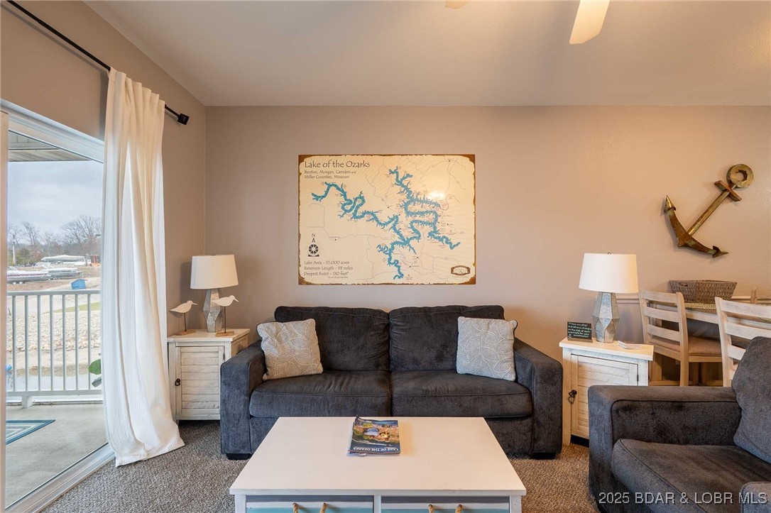 Robins at the Waters Edge Condominium - Residential