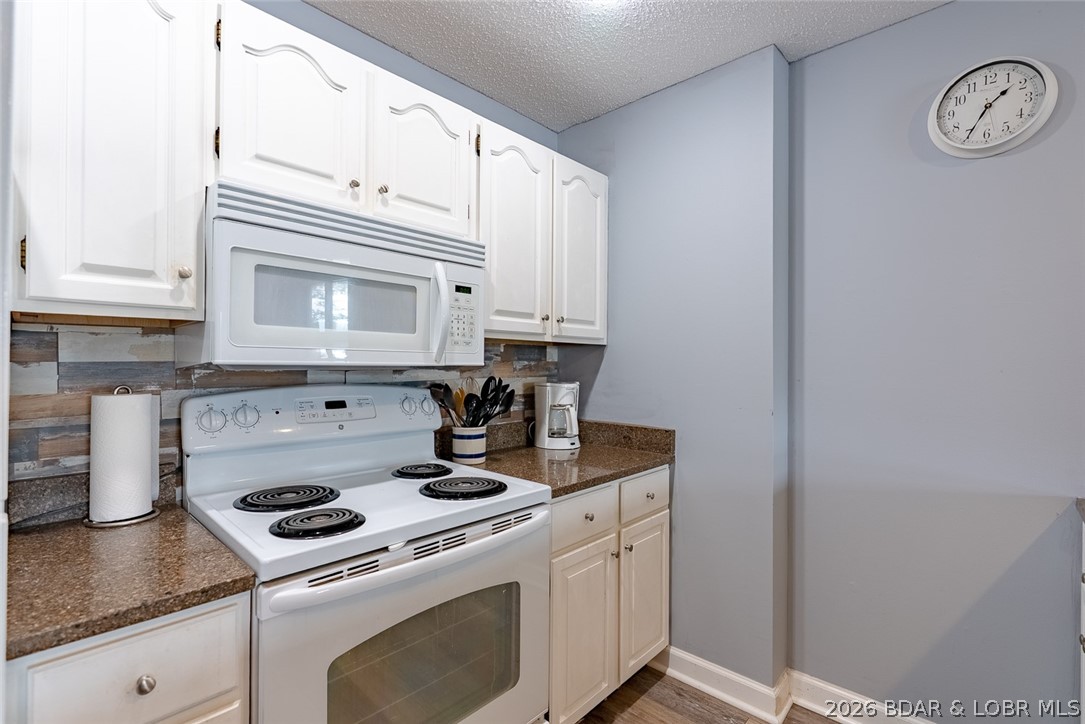 Pelican Bay Condominium - Residential
