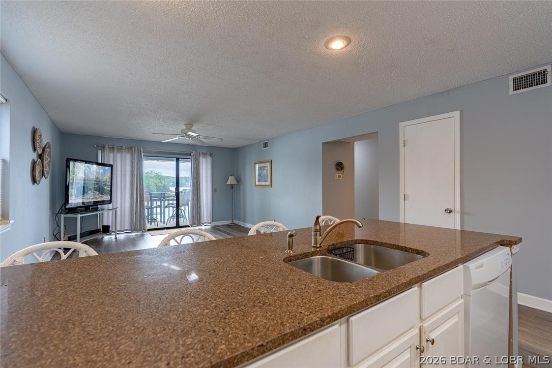 Pelican Bay Condominium - Residential