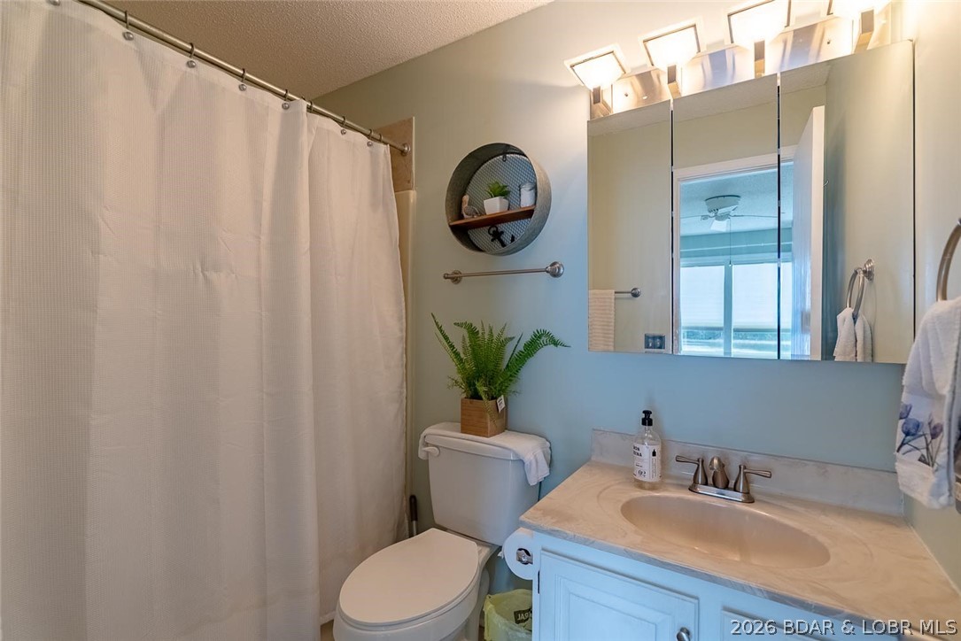 Pelican Bay Condominium - Residential