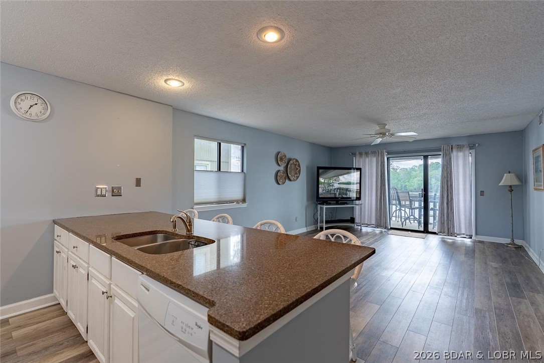 Pelican Bay Condominium - Residential