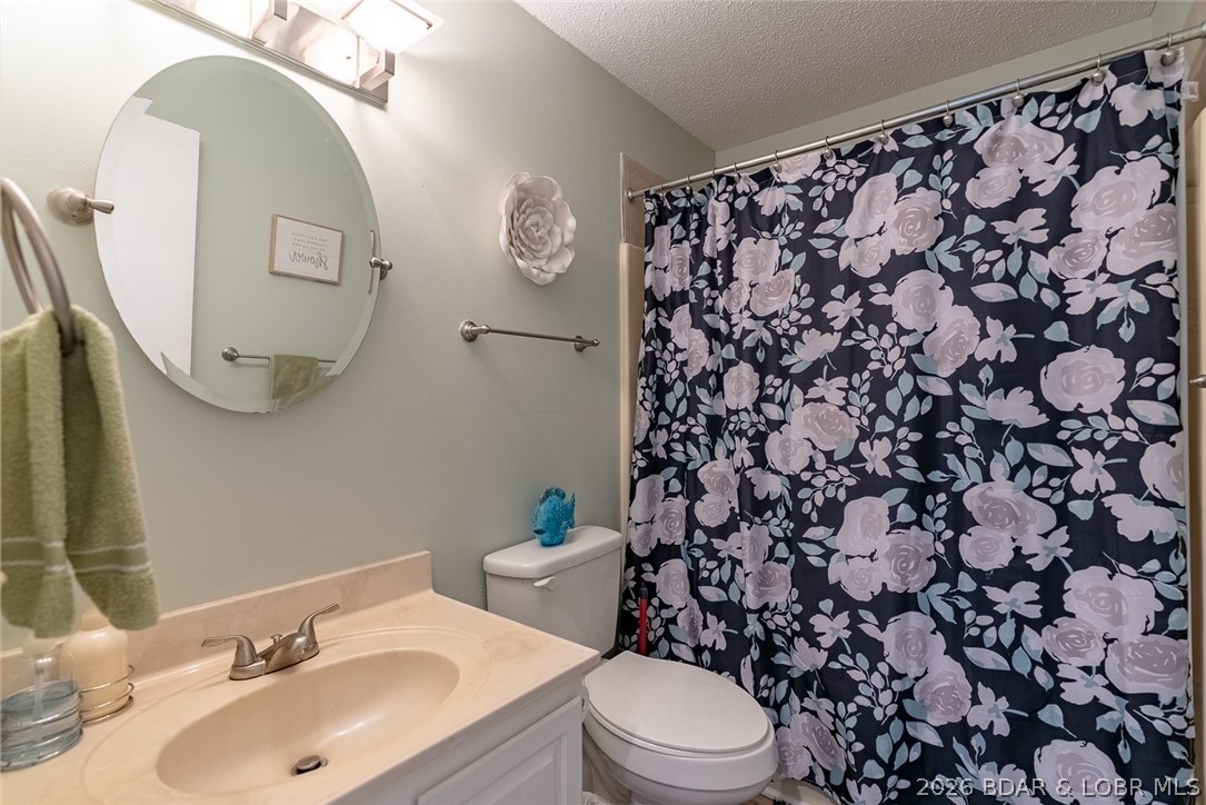 Pelican Bay Condominium - Residential