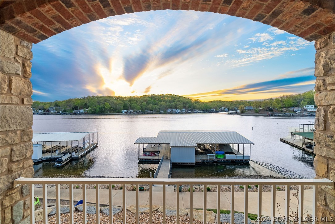 Rocky Mount, Missouri 65072, United States, 6 Bedrooms Bedrooms, ,6 BathroomsBathrooms,Residential,Pending,59836