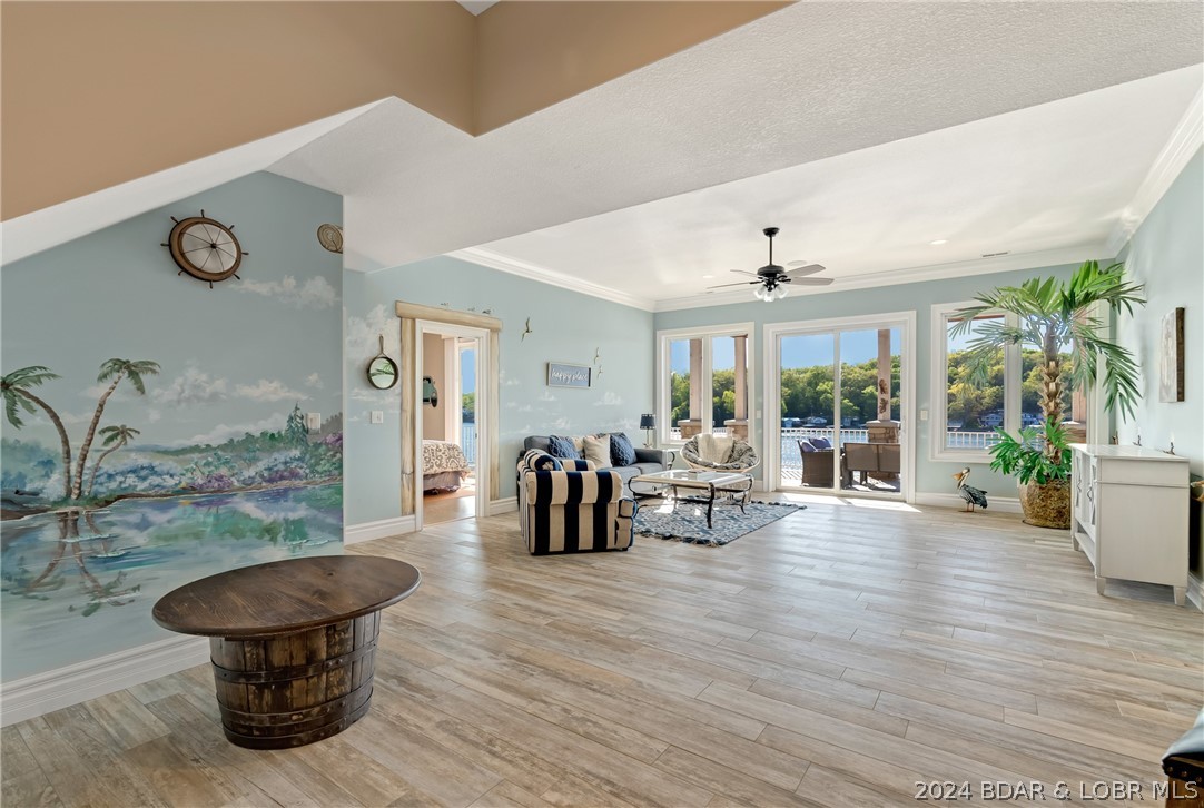 Rocky Mount, Missouri 65072, United States, 6 Bedrooms Bedrooms, ,6 BathroomsBathrooms,Residential,Pending,59836