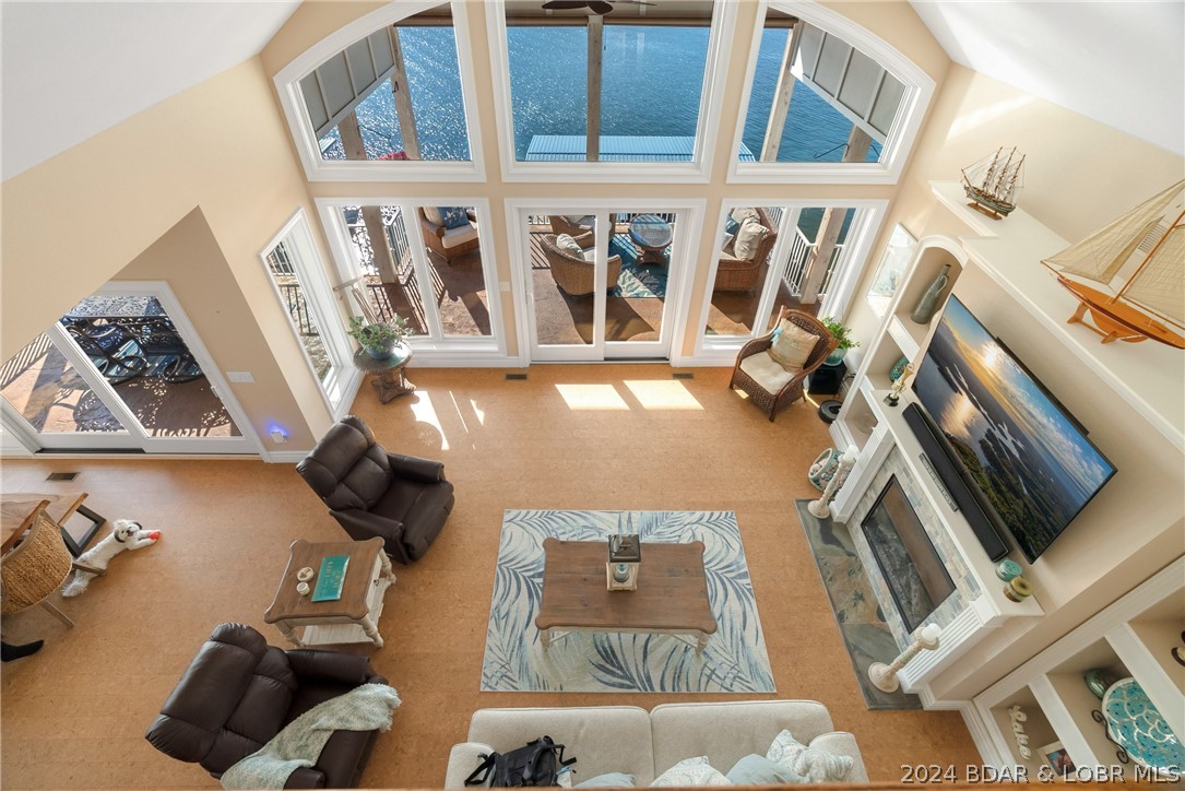 Rocky Mount, Missouri 65072, United States, 6 Bedrooms Bedrooms, ,6 BathroomsBathrooms,Residential,Pending,59836