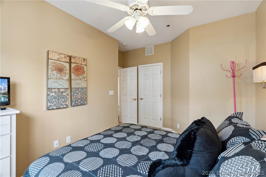 Palisades Condominium - Residential