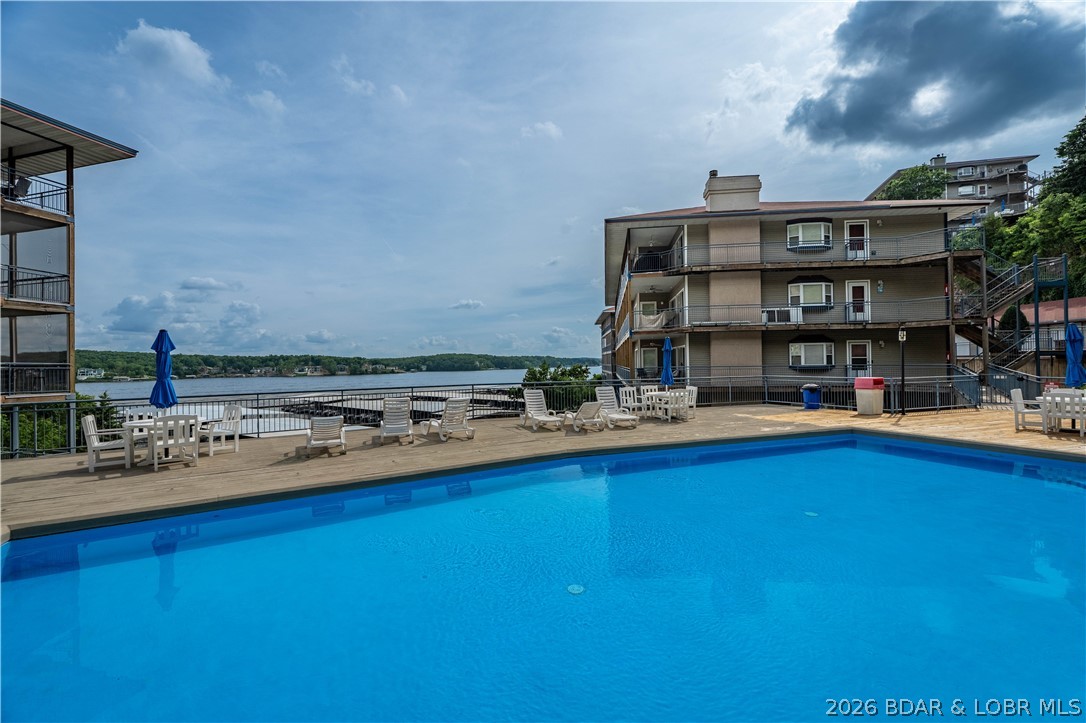 Palisades Condominium - Residential