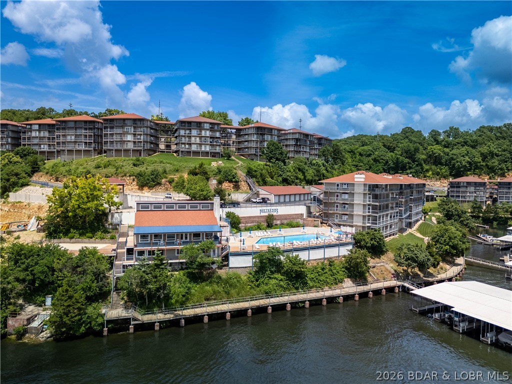 Palisades Condominium - Residential