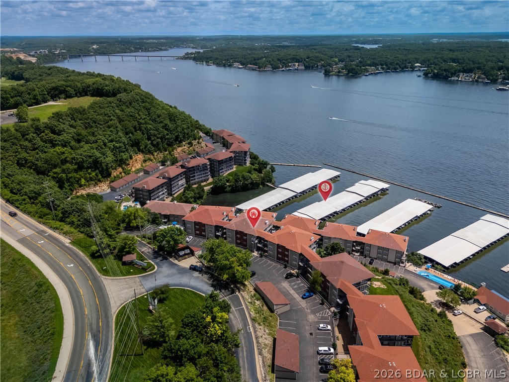 Palisades Condominium - Residential