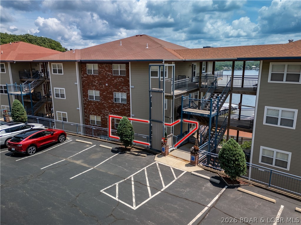 Palisades Condominium - Residential