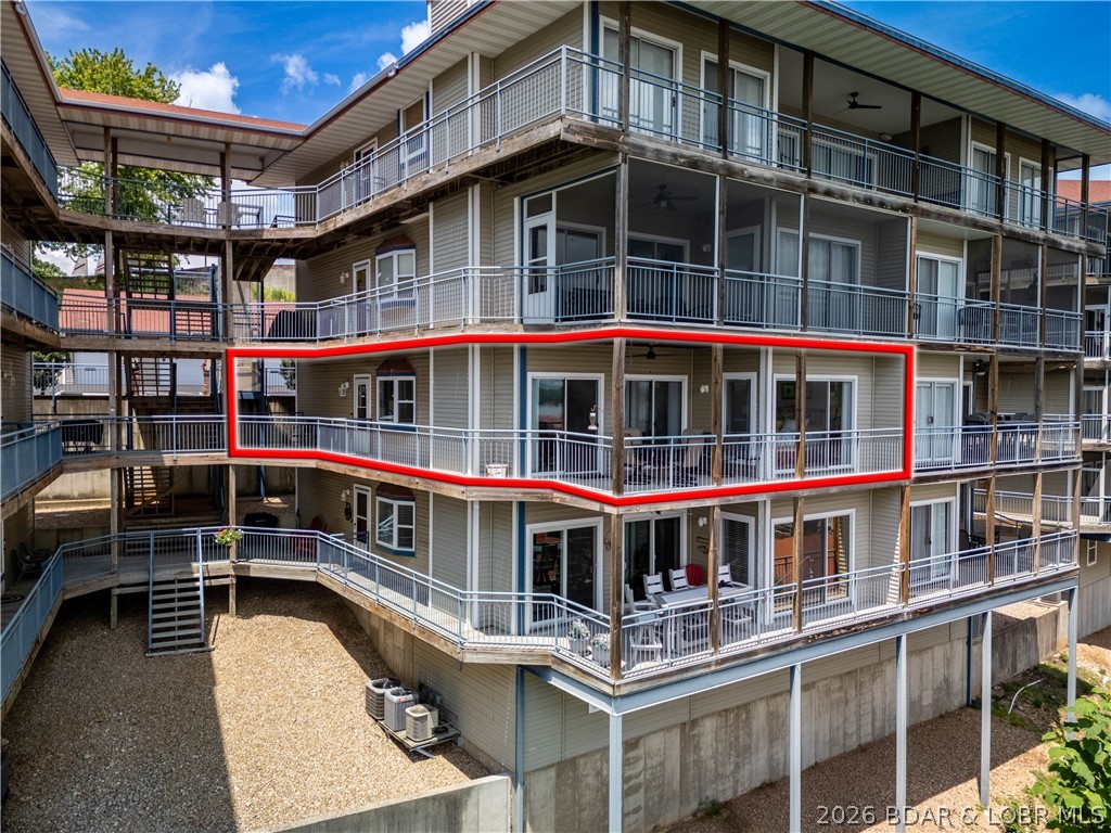 Palisades Condominium - Residential