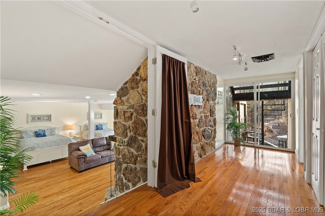 Tan-Tar-A Estates - Residential