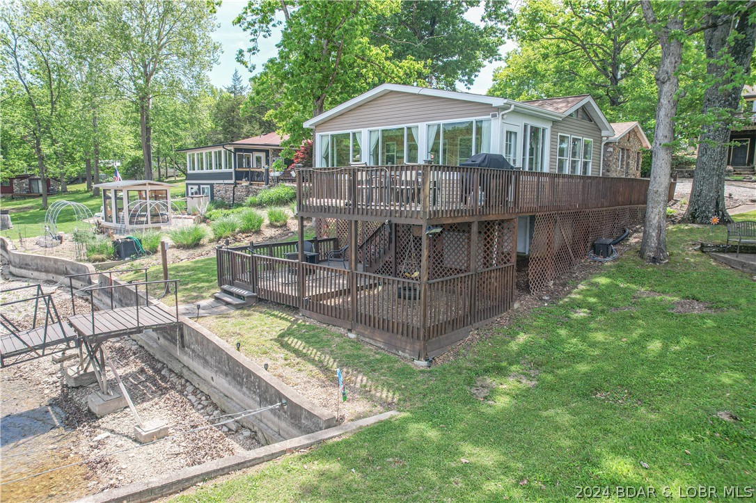 Camdenton, Missouri 65020, United States, 2 Bedrooms Bedrooms, ,2 BathroomsBathrooms,Residential,Contingent,53715