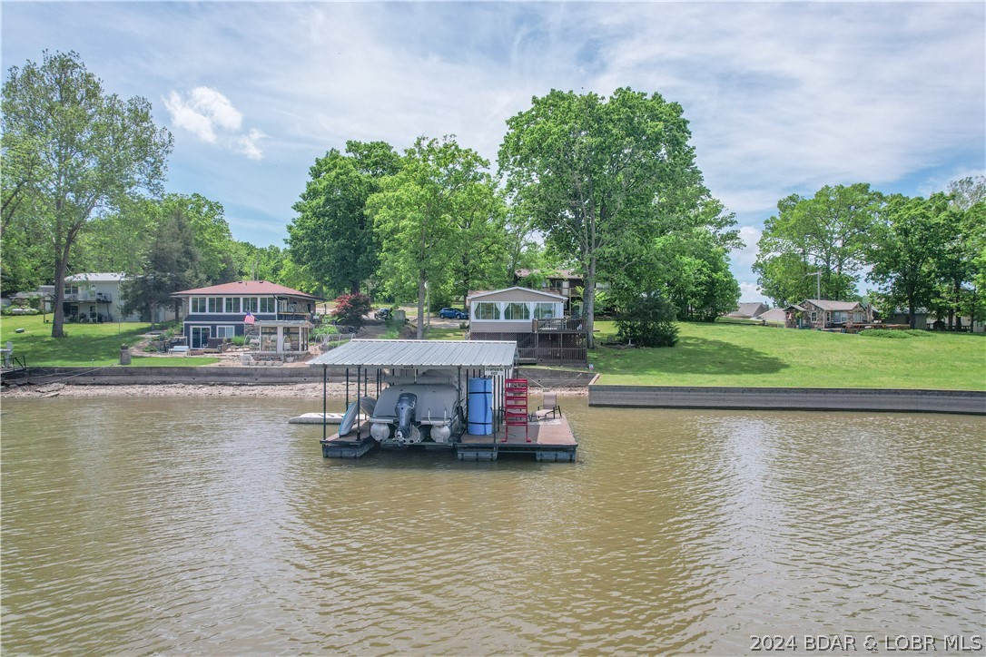 Camdenton, Missouri 65020, United States, 2 Bedrooms Bedrooms, ,2 BathroomsBathrooms,Residential,Contingent,53715