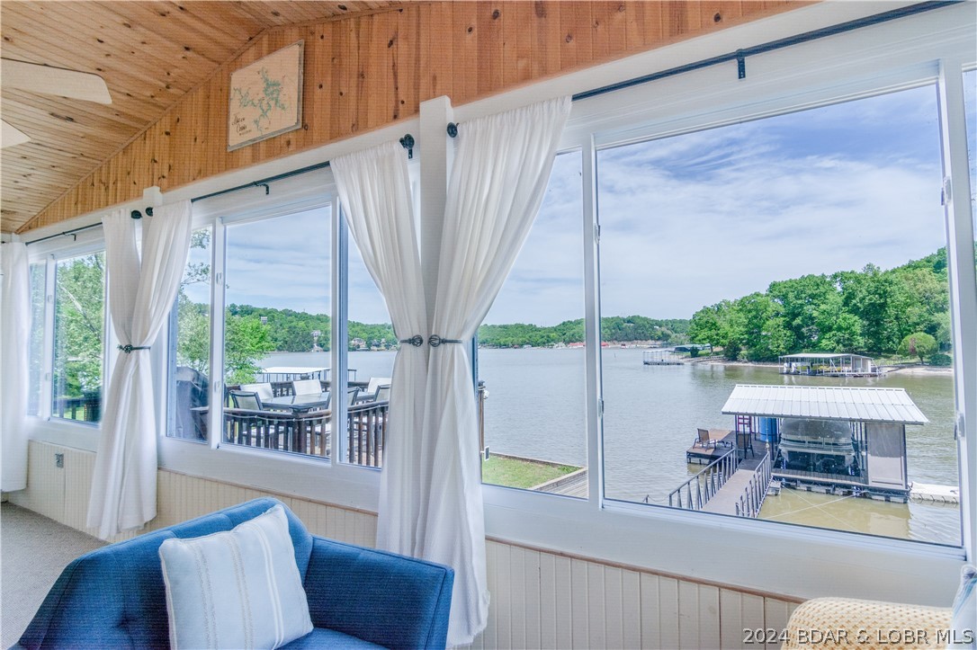 Camdenton, Missouri 65020, United States, 2 Bedrooms Bedrooms, ,2 BathroomsBathrooms,Residential,Contingent,53715