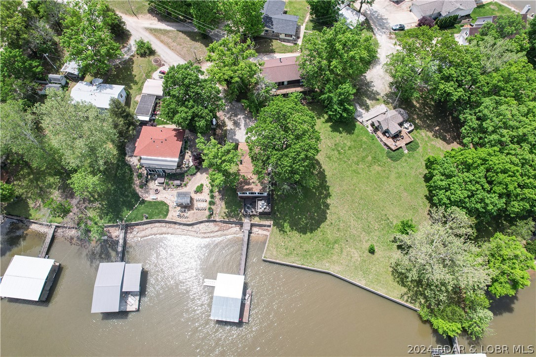 Camdenton, Missouri 65020, United States, 2 Bedrooms Bedrooms, ,2 BathroomsBathrooms,Residential,Contingent,53715